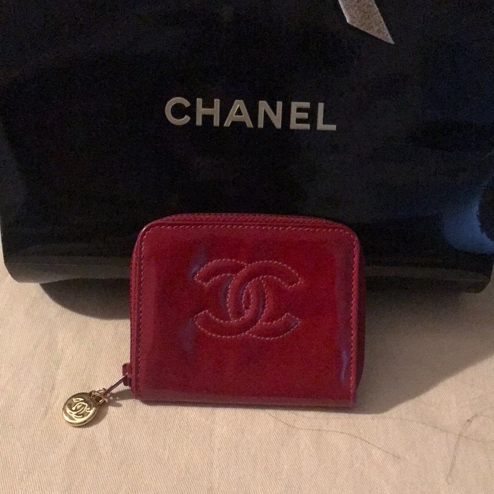 Chanel zip wallet